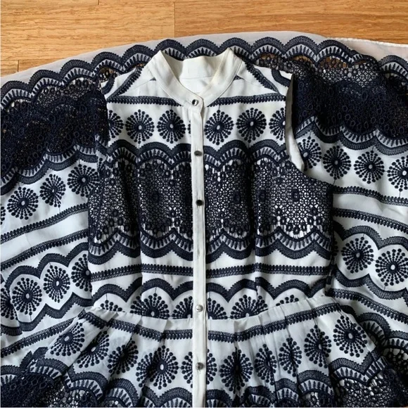 Katherine Kelly Navy lace and white dress size 4 - Picture 4 of 9